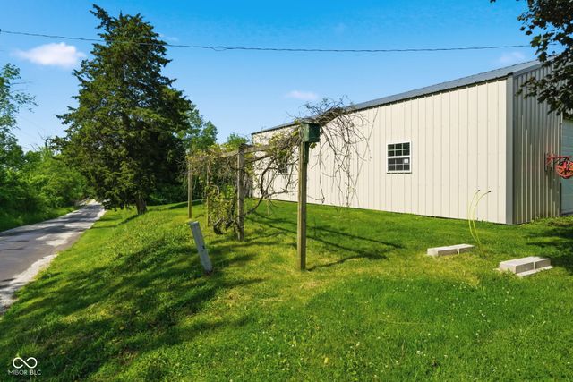 10777 S Waveland Road, Waveland, IN 47989