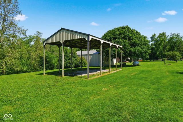 10777 S Waveland Road, Waveland, IN 47989