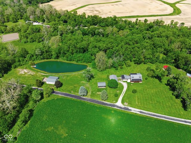 10777 S Waveland Road, Waveland, IN 47989