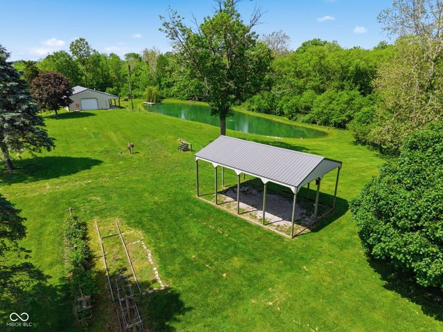 10777 S Waveland Road, Waveland, IN 47989