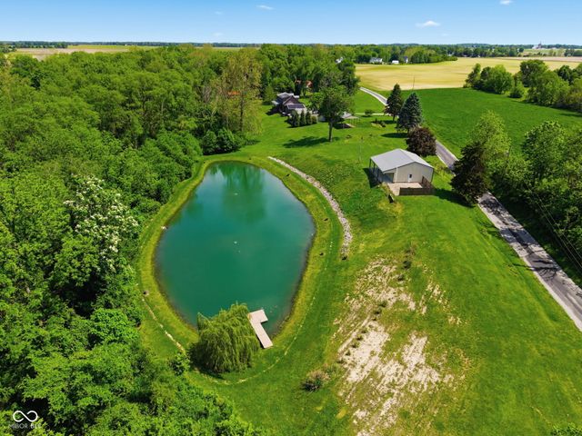 10777 S Waveland Road, Waveland, IN 47989