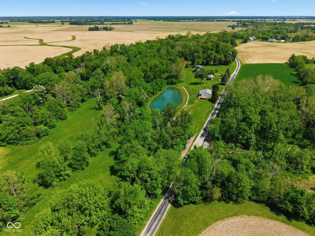 10777 S Waveland Road, Waveland, IN 47989