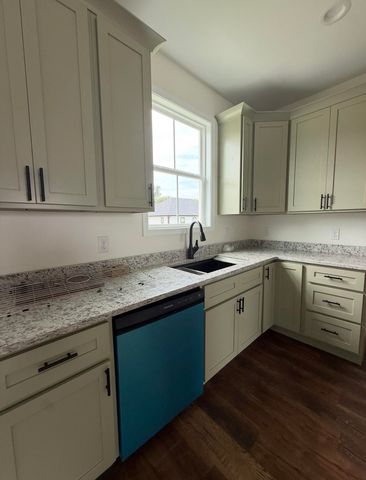 472 Pinehurst Way, Harrodsburg, KY 40330