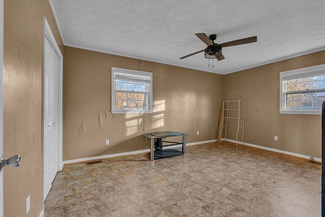 234 Virginia Ave, Sparta, TN 38583