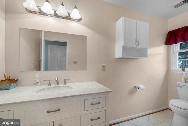 107 TUCKS CIR, Winchester, VA 22602