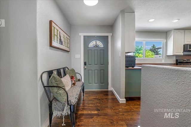 1011 Filer Ave W, Twin Falls, ID 83301