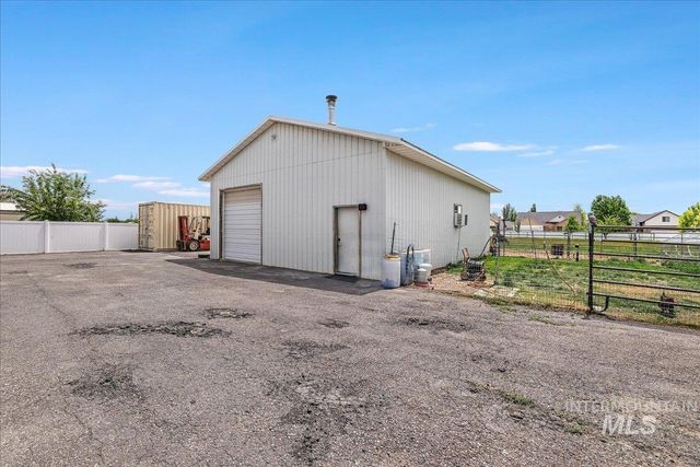 1011 Filer Ave W, Twin Falls, ID 83301