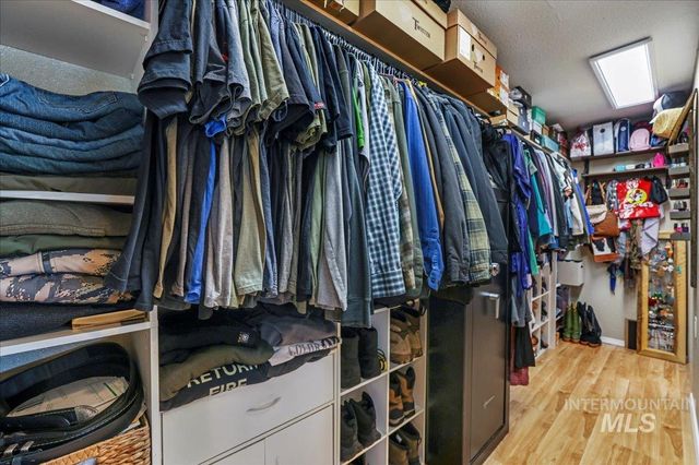 1011 Filer Ave W, Twin Falls, ID 83301