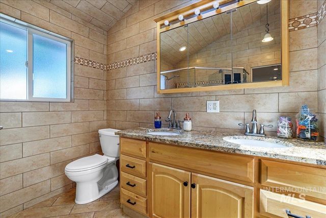 1011 Filer Ave W, Twin Falls, ID 83301