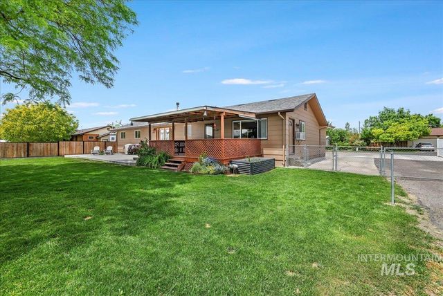 1011 Filer Ave W, Twin Falls, ID 83301