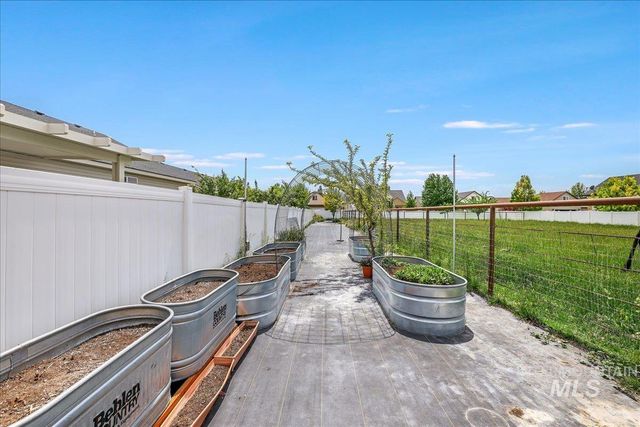 1011 Filer Ave W, Twin Falls, ID 83301