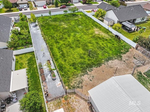 1011 Filer Ave W, Twin Falls, ID 83301