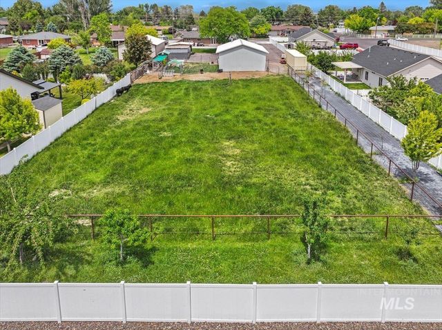 1011 Filer Ave W, Twin Falls, ID 83301