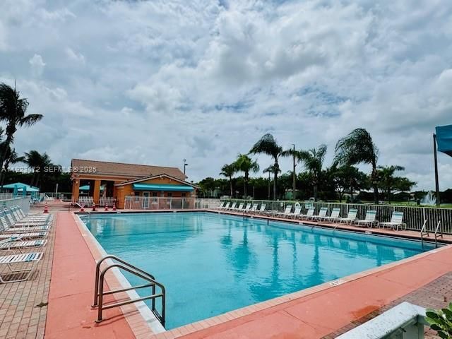 2811 SE 17th Ave 110, Homestead, FL 33035