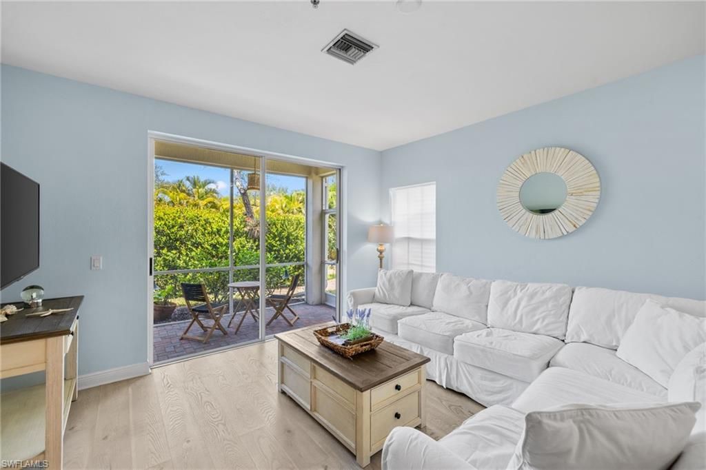 1305 Sweetwater CV # 104, Naples, FL 34110