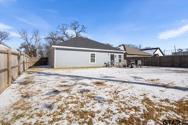 1104 W Park St, Tyler, TX 75702