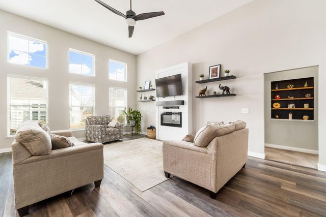 612 Ludham Trail, Pickerington, OH 43147