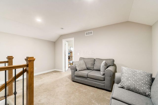 612 Ludham Trail, Pickerington, OH 43147