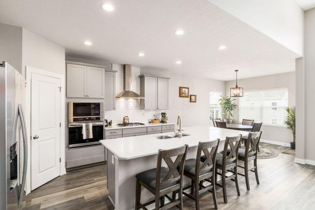 612 Ludham Trail, Pickerington, OH 43147