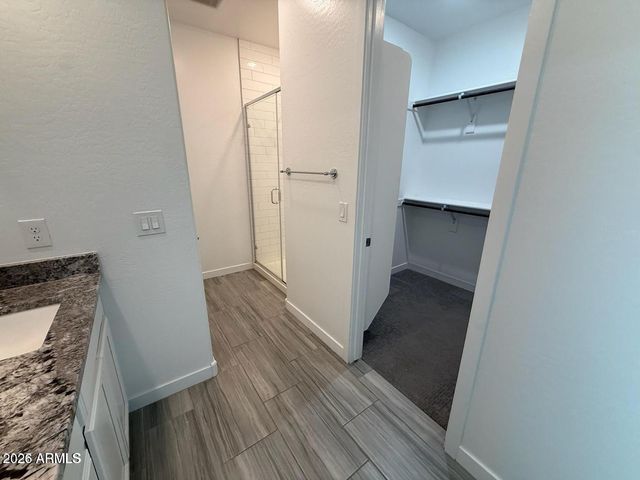327 W Tamarack Drive, San Tan Valley, AZ 85140