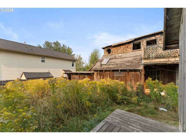 1949 Se ORIENT Dr, Gresham, OR 97080