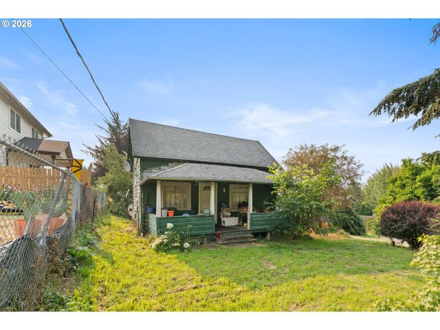1949 Se ORIENT Dr, Gresham, OR 97080