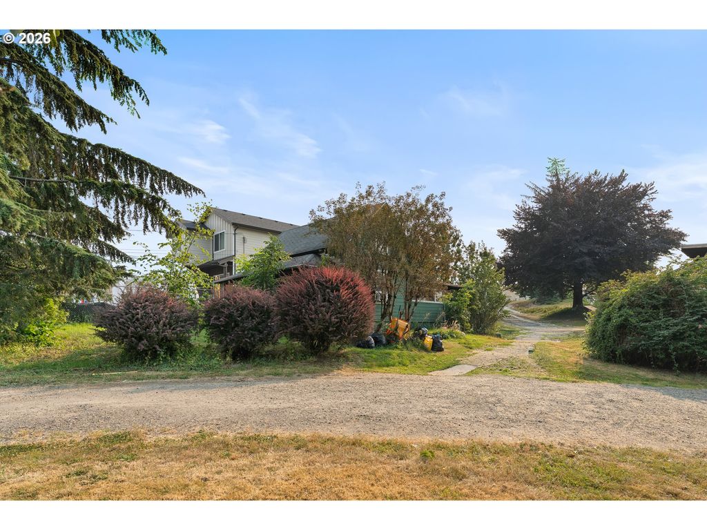 1949 Se ORIENT Dr, Gresham, OR 97080