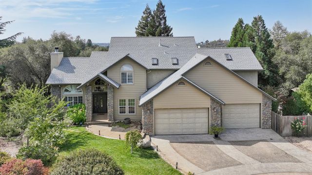 704 Quail Hill Ct, Auburn, CA 95603