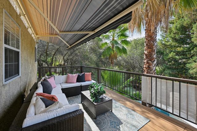 704 Quail Hill Ct, Auburn, CA 95603