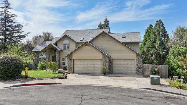 704 Quail Hill Ct, Auburn, CA 95603