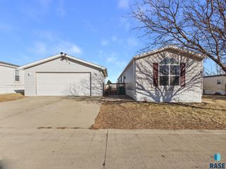 908 N Irene Pl Place, Sioux Falls, SD 57107