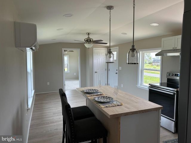 16448 BALL POINT RD, Piney Point, MD 20674