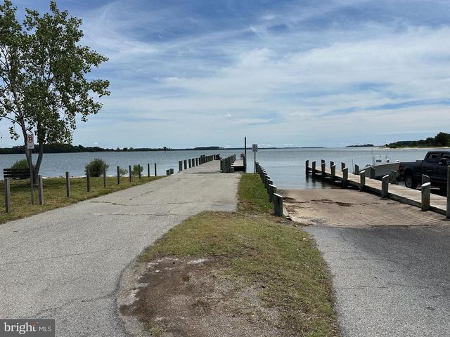 16448 BALL POINT RD, Piney Point, MD 20674