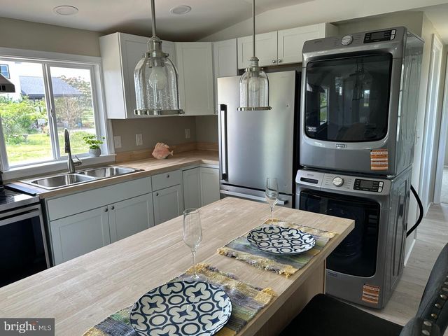 16448 BALL POINT RD, Piney Point, MD 20674