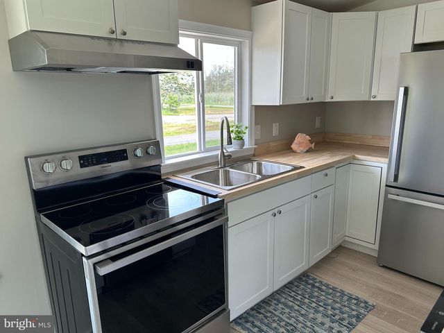 16448 BALL POINT RD, Piney Point, MD 20674