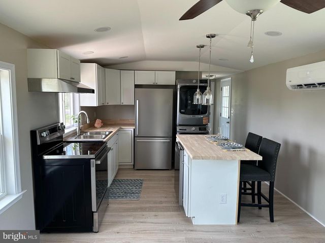 16448 BALL POINT RD, Piney Point, MD 20674