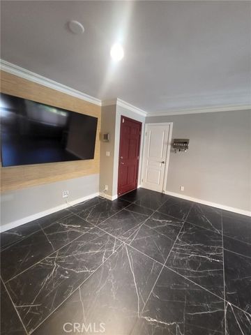 1154 S Barrington Avenue 103, Los Angeles, CA 90049