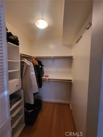 1154 S Barrington Avenue 103, Los Angeles, CA 90049