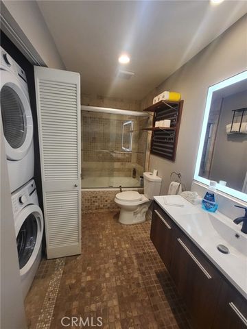 1154 S Barrington Avenue 103, Los Angeles, CA 90049