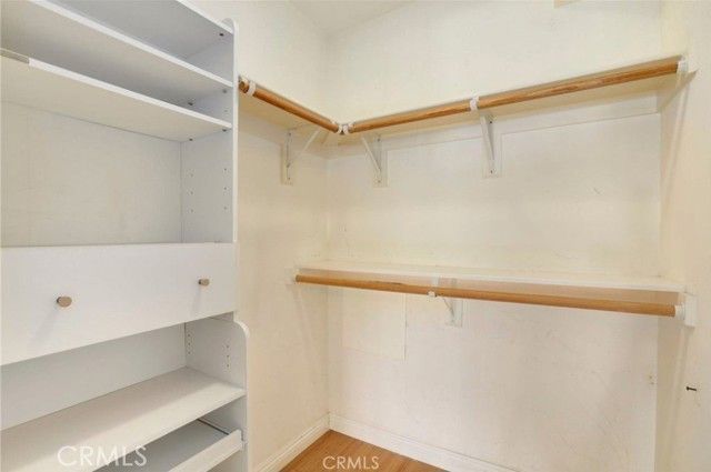 1154 S Barrington Avenue 103, Los Angeles, CA 90049