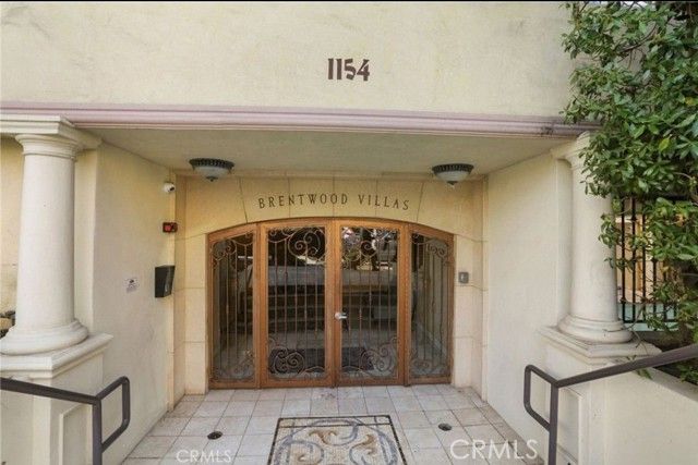 1154 S Barrington Avenue 103, Los Angeles, CA 90049