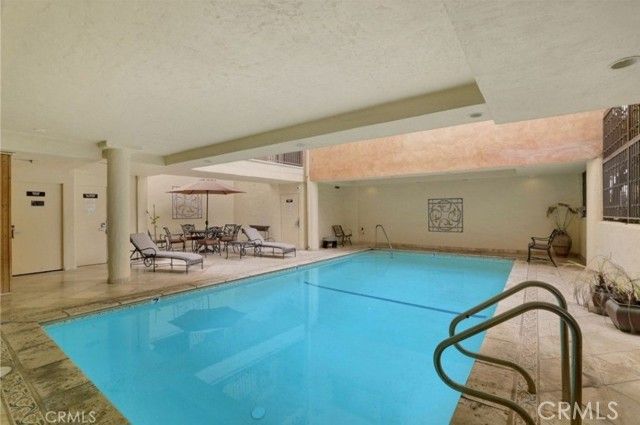 1154 S Barrington Avenue 103, Los Angeles, CA 90049