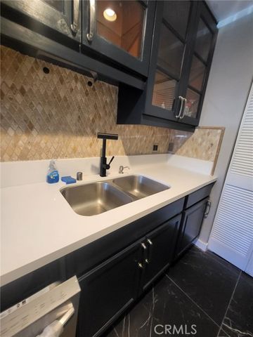 1154 S Barrington Avenue 103, Los Angeles, CA 90049