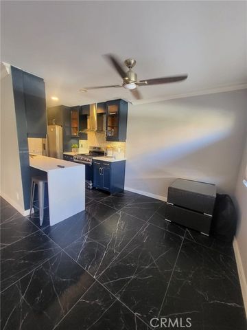 1154 S Barrington Avenue 103, Los Angeles, CA 90049