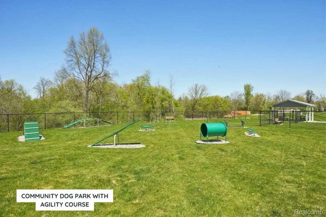 518 Jubilee Drive, Northfield Township, MI 48189