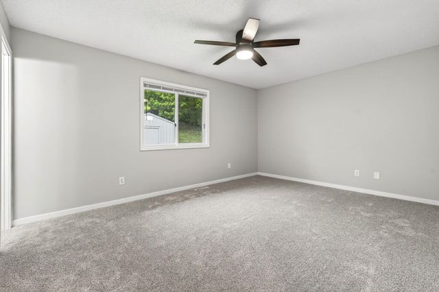 122 ROSEBUD Lane, Council Bluffs, IA 51503
