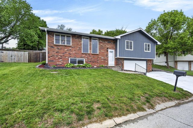 122 ROSEBUD Lane, Council Bluffs, IA 51503