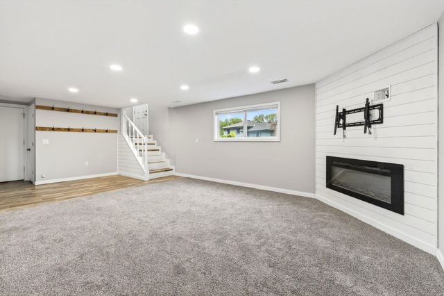 122 ROSEBUD Lane, Council Bluffs, IA 51503