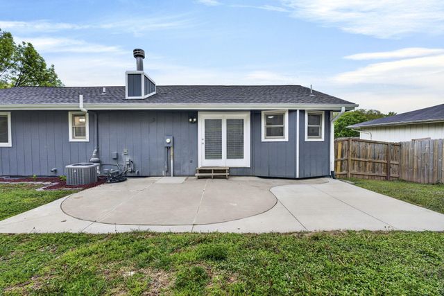 122 ROSEBUD Lane, Council Bluffs, IA 51503