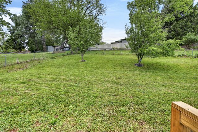 122 ROSEBUD Lane, Council Bluffs, IA 51503